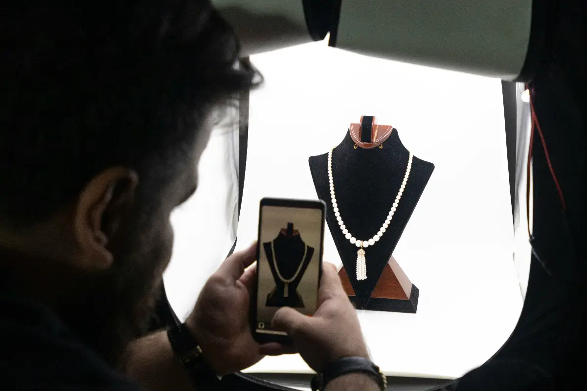 GemLightbox Pro Review: Is the AI Jewelry Box Worth It?
